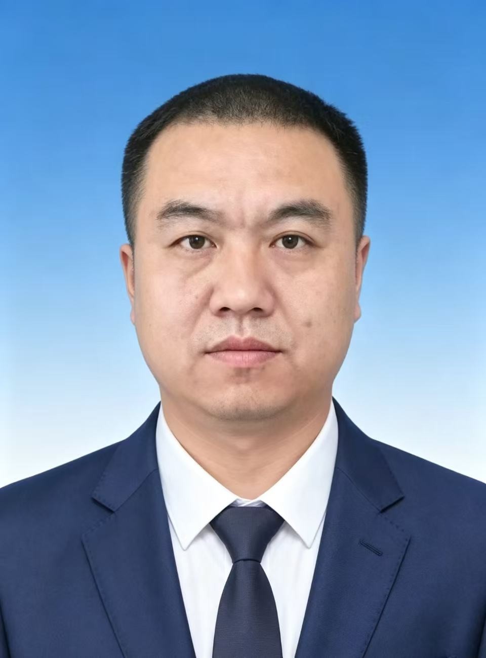 何忠旭
